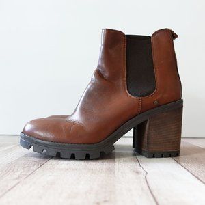 Barneys New York Colette Brown Booties Size 39